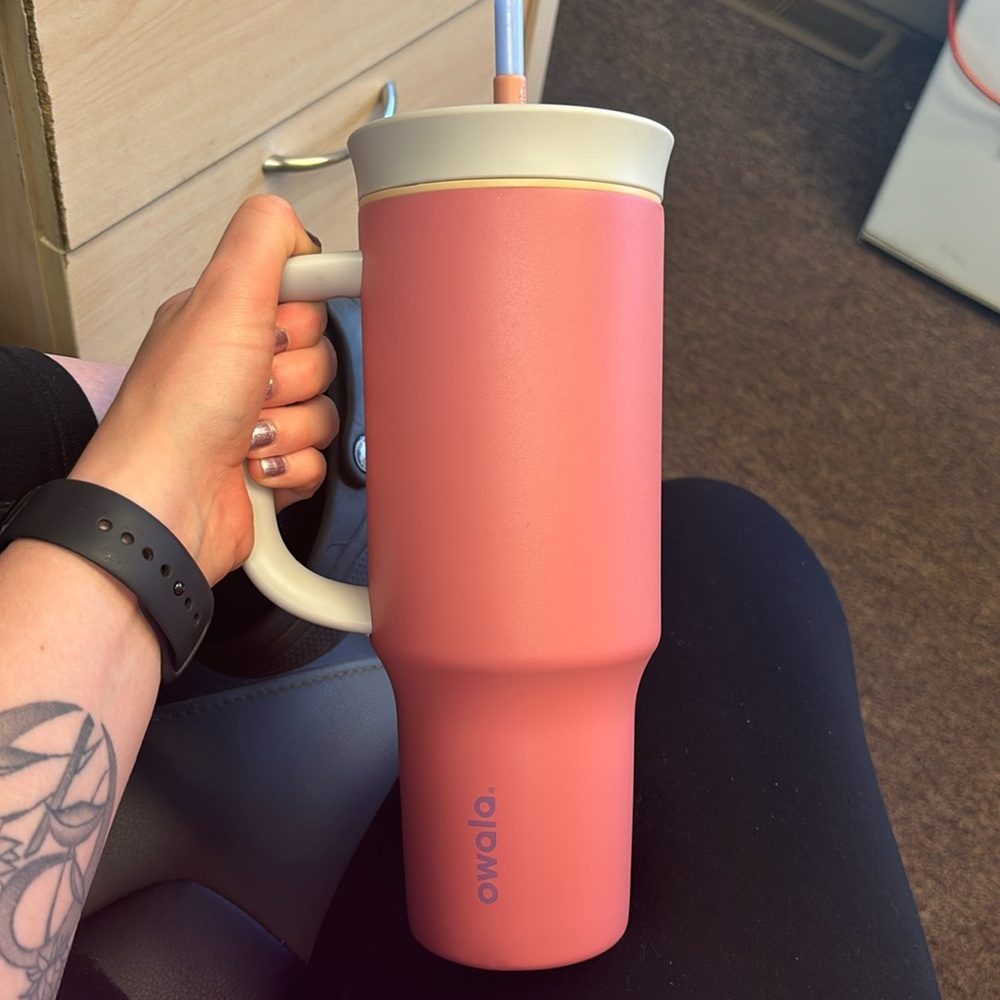 40 oz OWALA tumbler